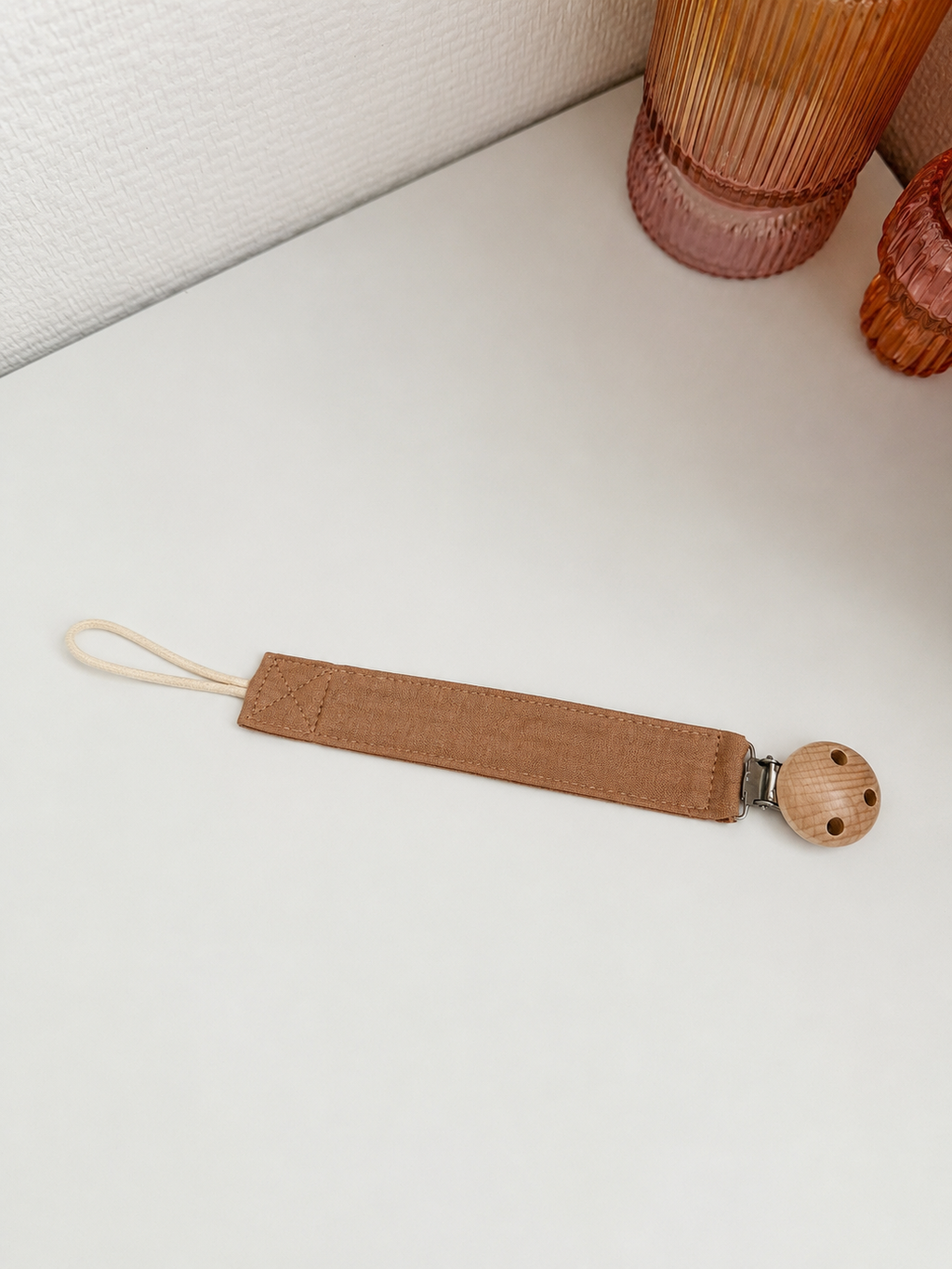 Attache tétine brodé