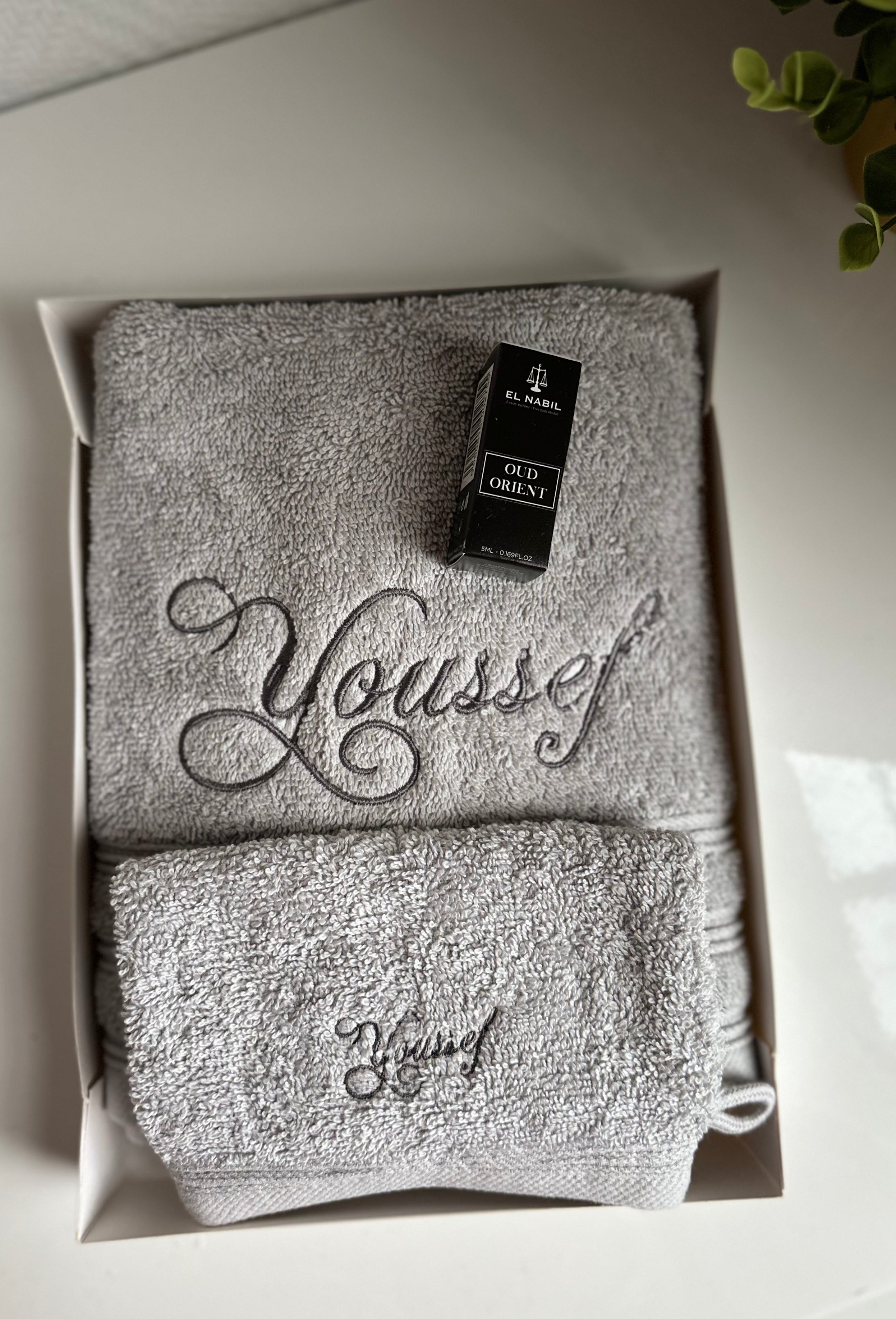 Bain brodé oud