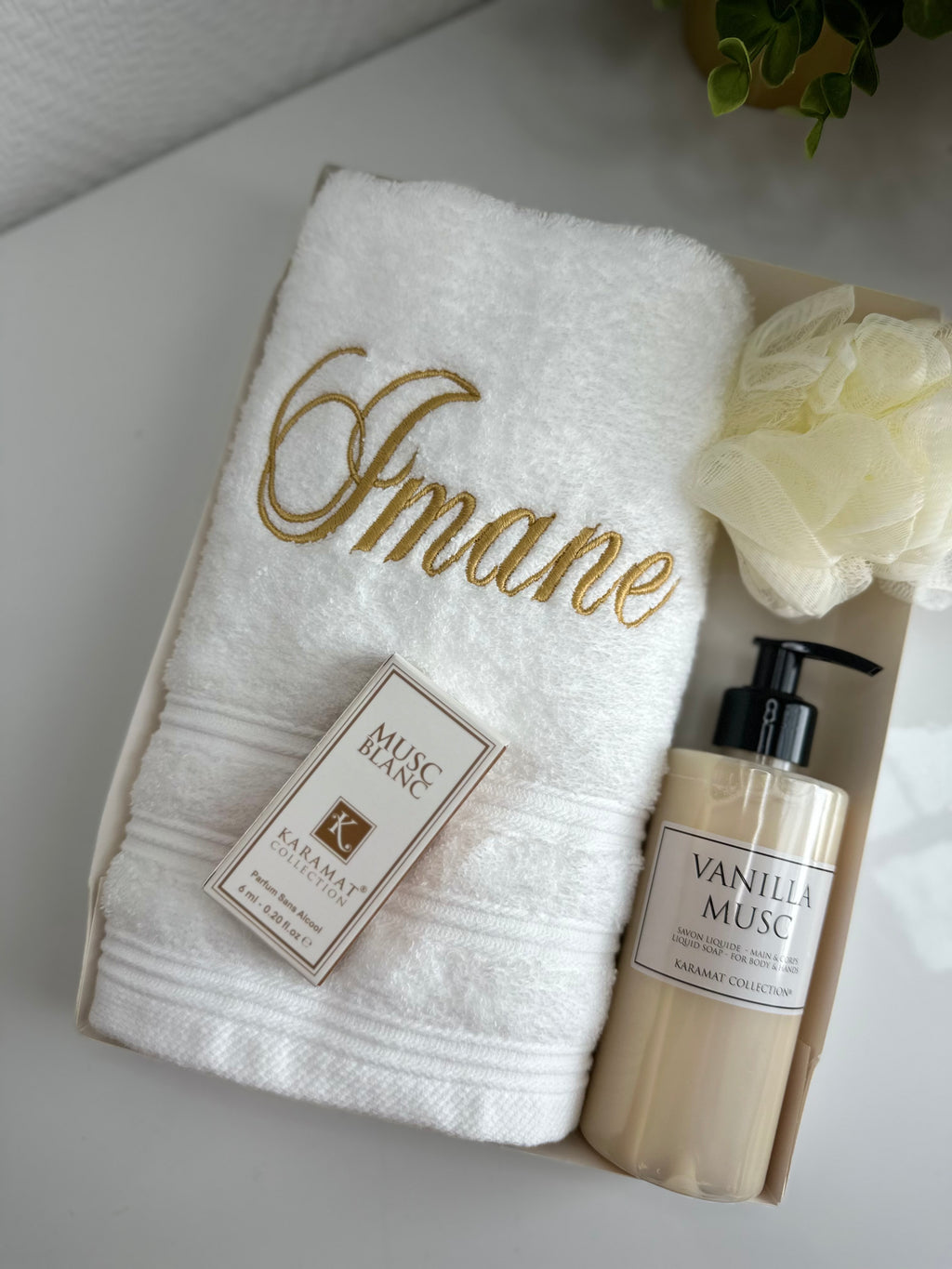 Coffret de bain brodé