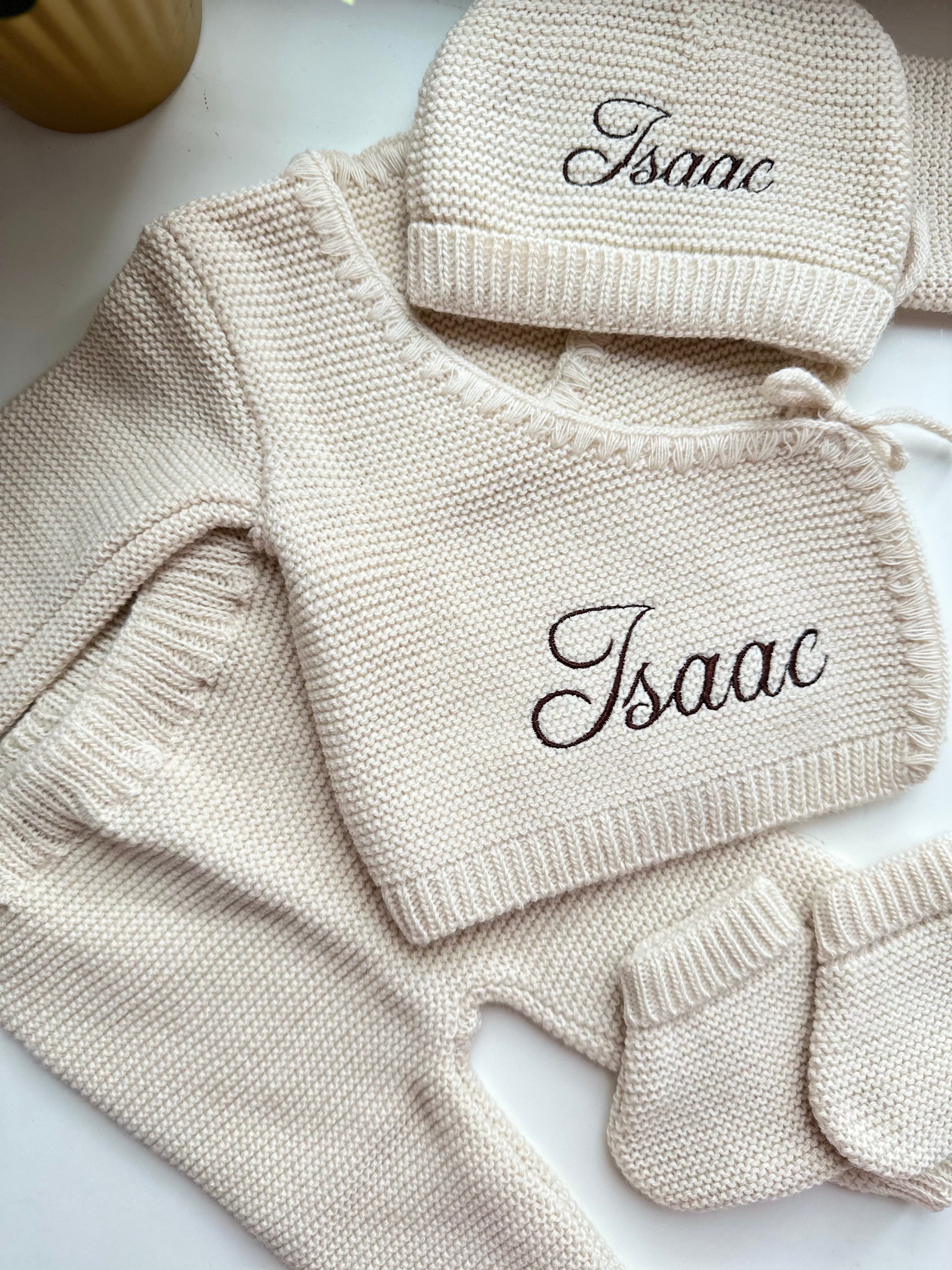 Ensemble bébé en maille brodé